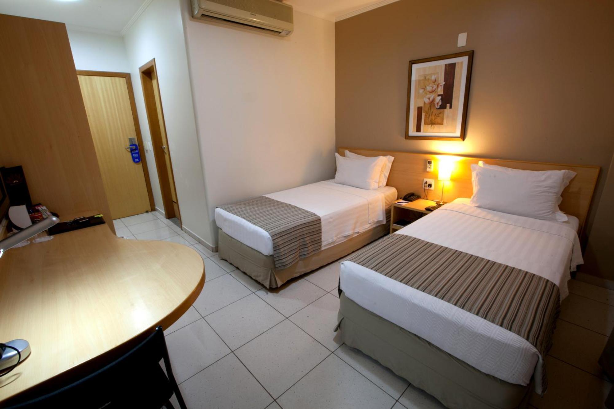 Oitis Hotel Goiania Room photo