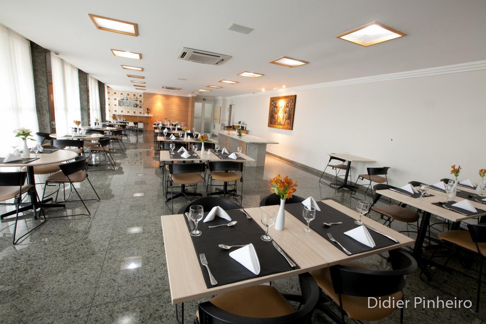 Oitis Hotel Goiania Exterior photo
